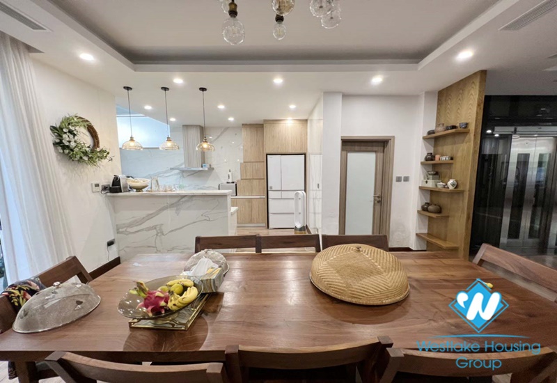 New villa with elevator 5 bedrooms fully furnished